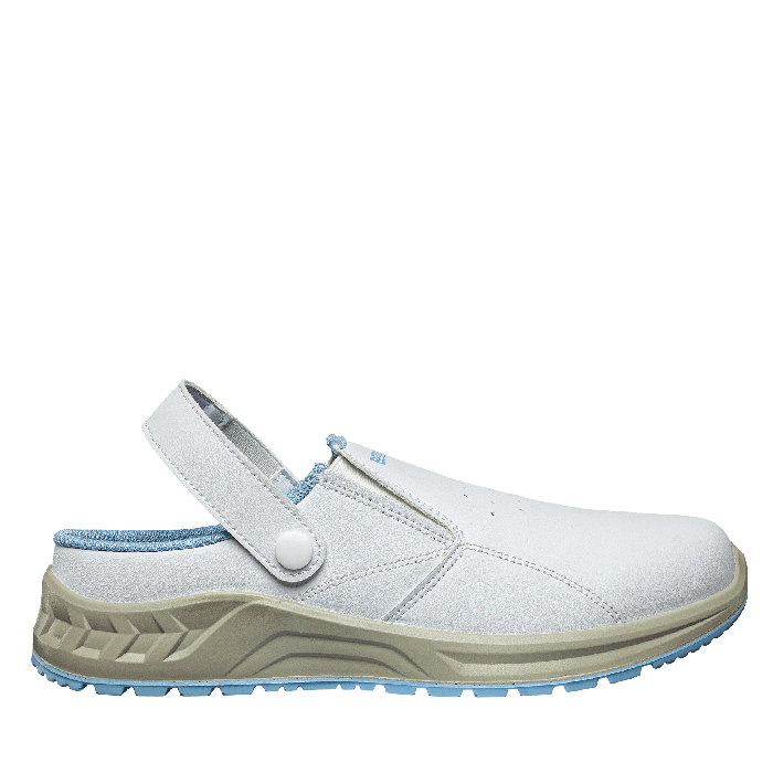0676010410 WHITE OB Slipper 01