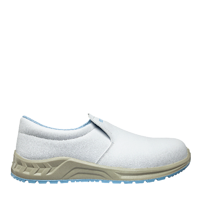 0678070810 WHITE S2 Moccasin 01