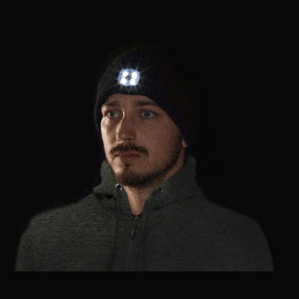 0909100060 LUMOS USB LED Hat black 04