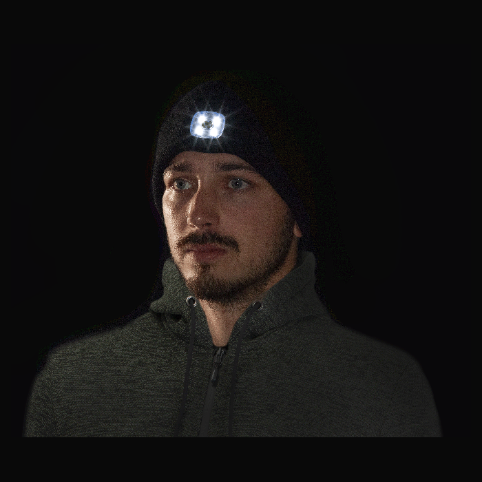 0909100060 LUMOS USB LED Hat black 04